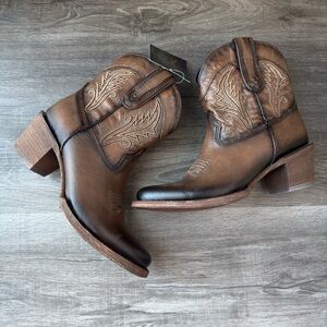 J.B. Dillon Reserve Women’s Leather Boots –‎ Size 9B– No Box